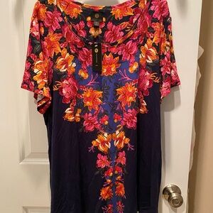 JM Collection Ladies 2X Shirt vibrant colors by JM Collections.